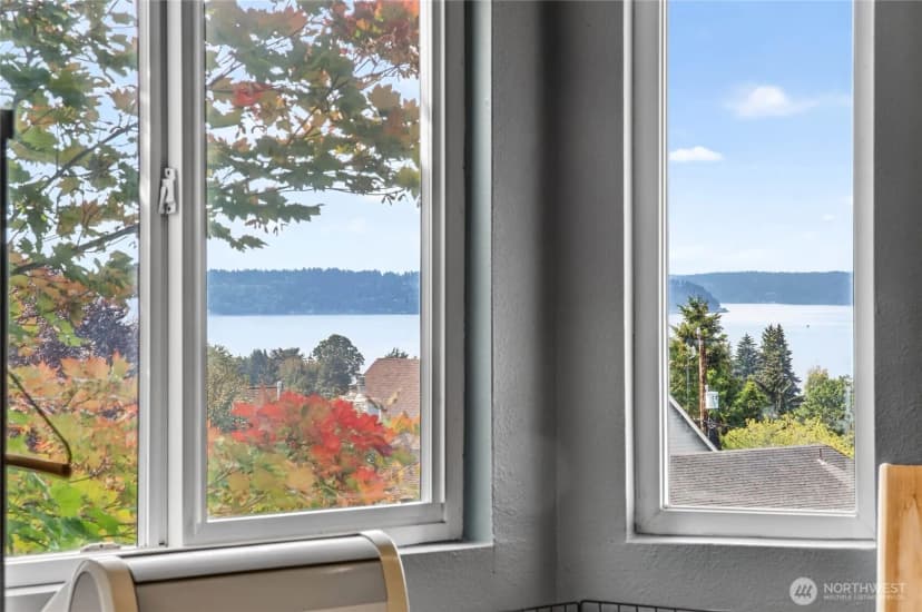 Property photo for 4702 45th Avenue Sw, Seattle photo 16