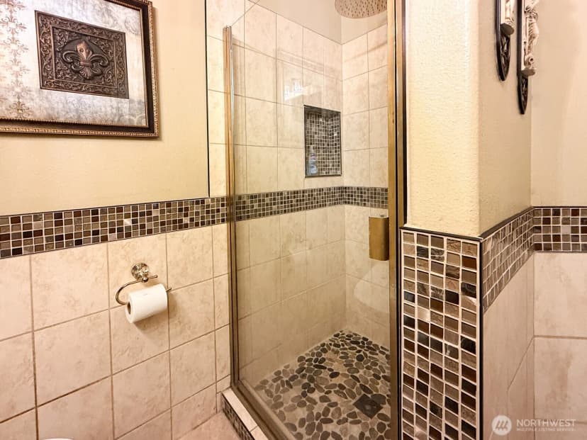 Property photo for 17016 27th Street E, Lake Tapps photo 7