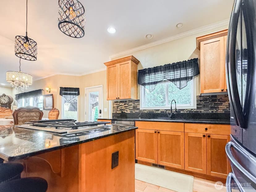Property photo for 17016 27th Street E, Lake Tapps photo 10