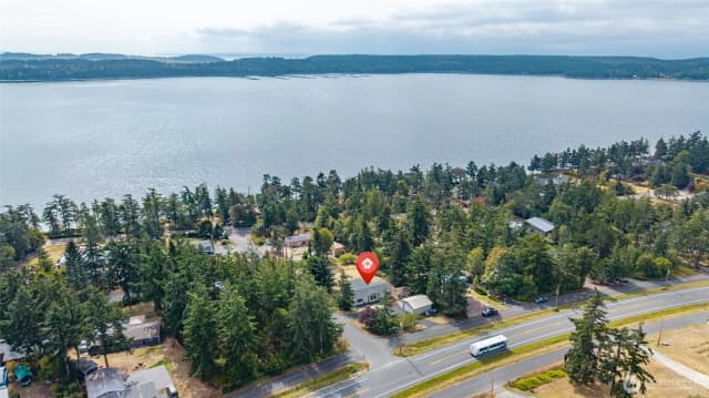Property photo for 819 Gabrielson Road, Oak Harbor photo 4