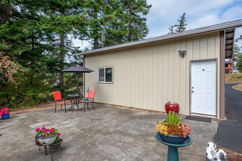 Property photo for 819 Gabrielson Road, Oak Harbor photo 31