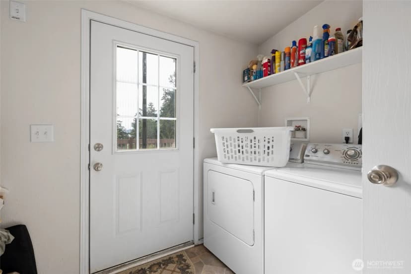 Property photo for 819 Gabrielson Road, Oak Harbor photo 26