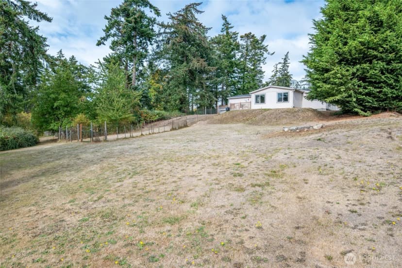 Property photo for 819 Gabrielson Road, Oak Harbor photo 29