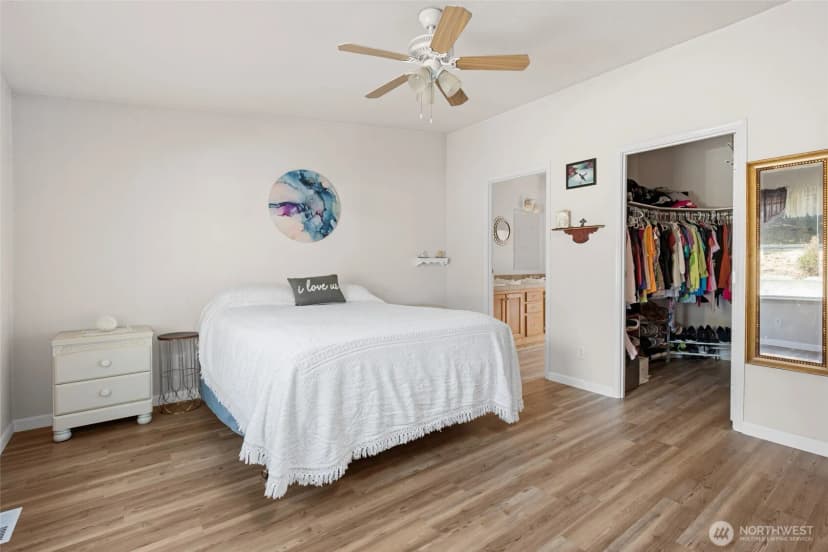 Property photo for 819 Gabrielson Road, Oak Harbor photo 18