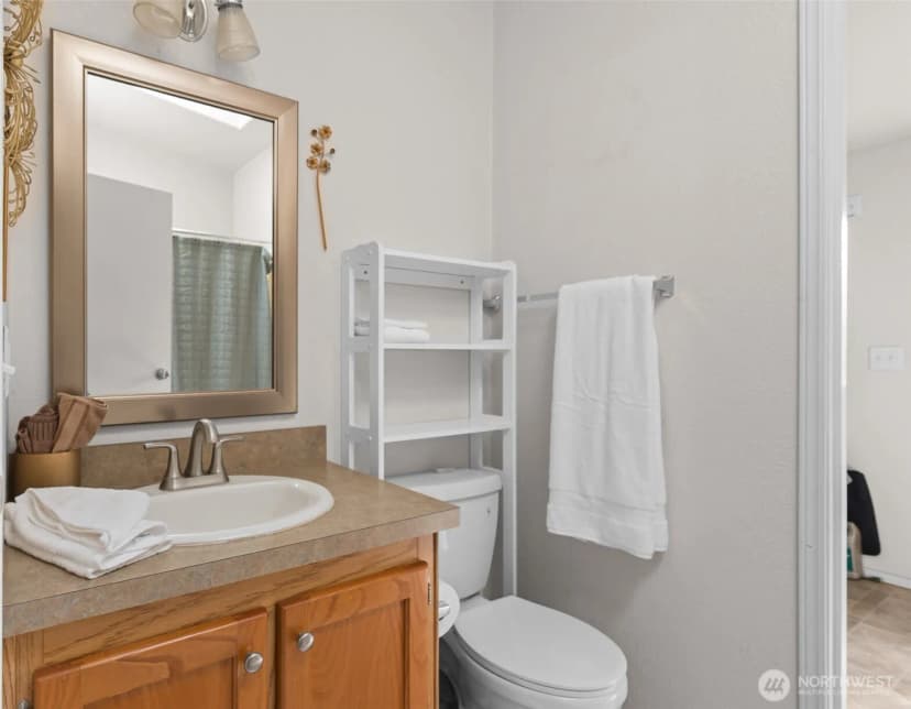Property photo for 819 Gabrielson Road, Oak Harbor photo 24