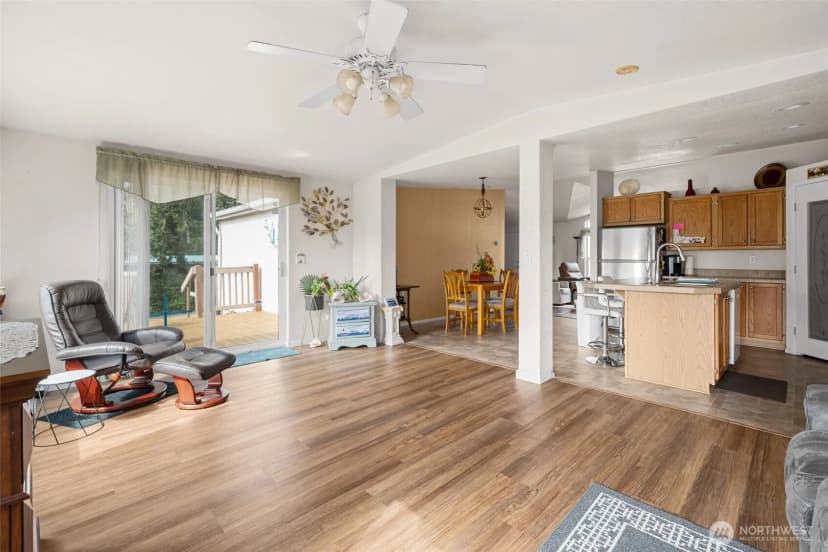 Property photo for 819 Gabrielson Road, Oak Harbor photo 16