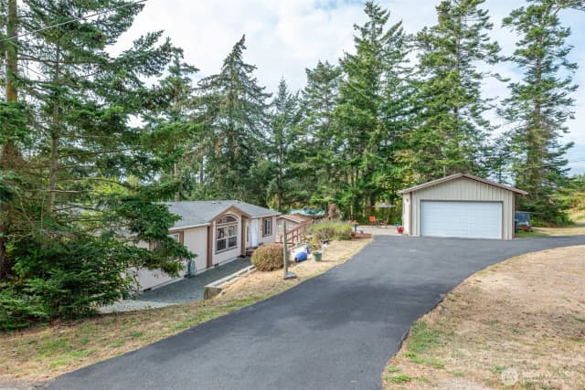 Property photo for 819 Gabrielson Road, Oak Harbor