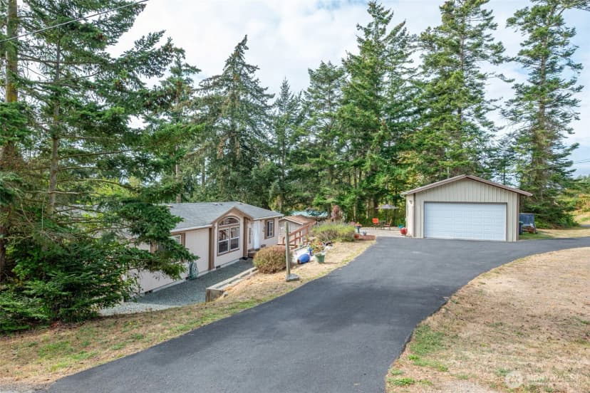 Property photo for 819 Gabrielson Road, Oak Harbor