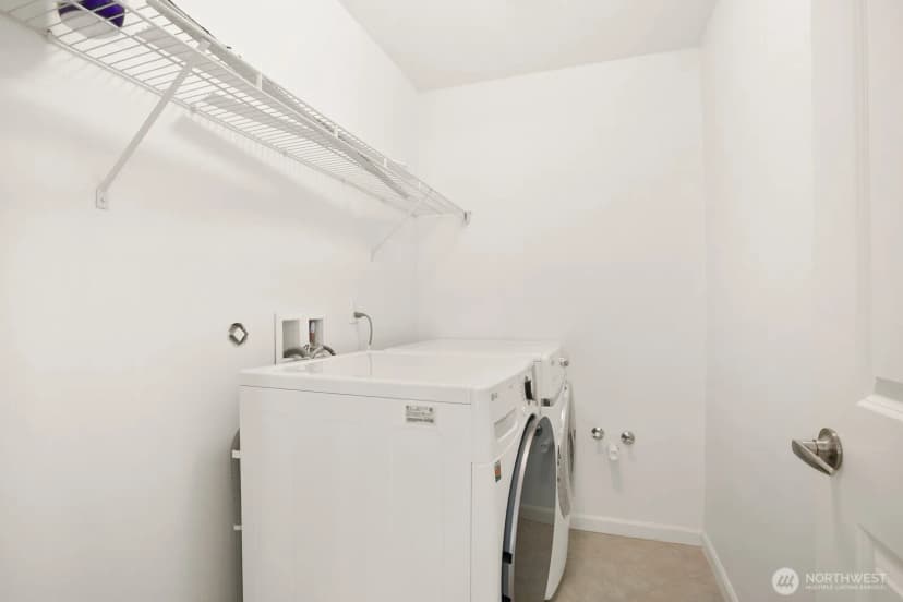 Property photo for 14017 Se 21st Place, Bellevue photo 17