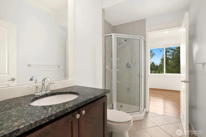Property photo for 14017 Se 21st Place, Bellevue photo 15