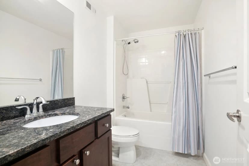 Property photo for 14017 Se 21st Place, Bellevue photo 14