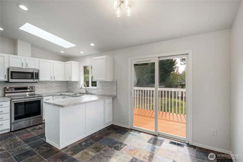 Property photo for 1217 85th Drive Ne, Lake Stevens photo 12