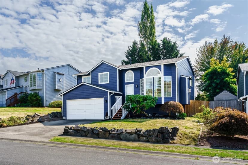 Property photo for 1217 85th Drive Ne, Lake Stevens photo 3