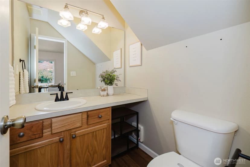 Property photo for 5781 Gateway Lane, Bremerton photo 9