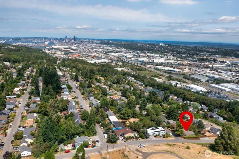 Property photo for 8456 6th Avenue Sw, Seattle photo 25