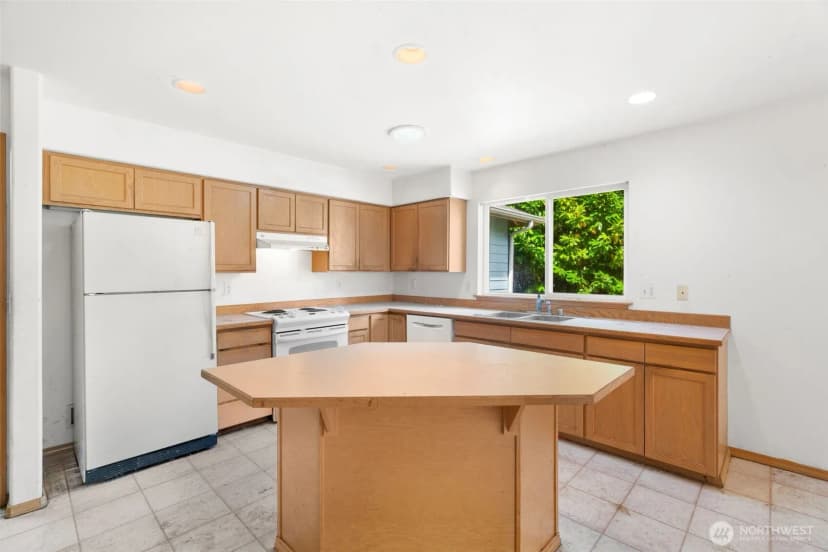 Property photo for 6037 Ne Whale Dancer Court Ne, Suquamish photo 13