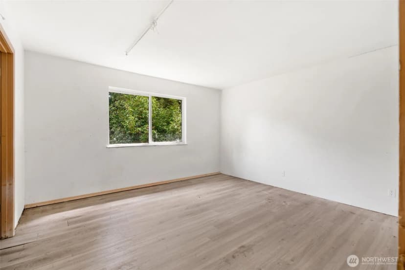 Property photo for 6037 Ne Whale Dancer Court Ne, Suquamish photo 23