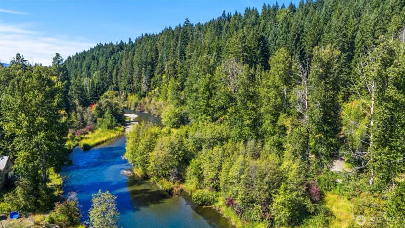 Property photo for 1000 Heron Drive, Cle Elum