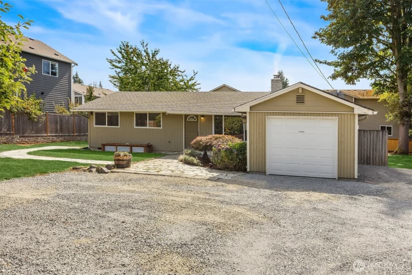 Property photo for 1008 Logan Road, Lynnwood photo 2