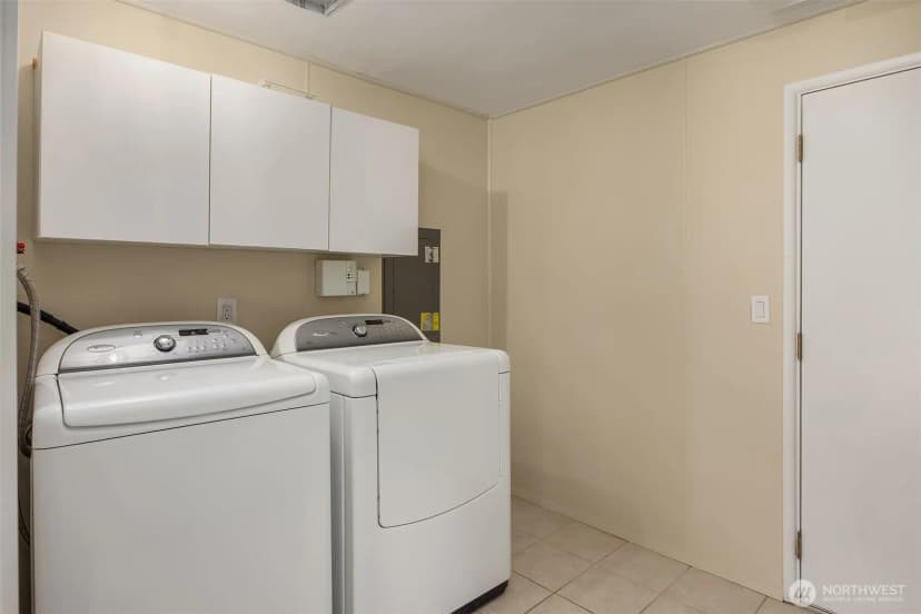 Property photo for 1008 Logan Road, Lynnwood photo 10