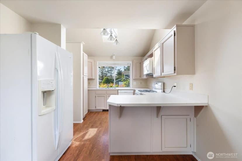 Property photo for 280 Nunan Loop #2, Oak Harbor photo 10