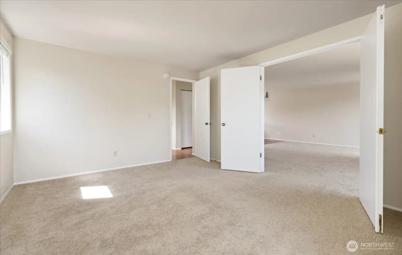 Property photo for 280 Nunan Loop #2, Oak Harbor photo 18