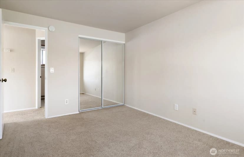 Property photo for 280 Nunan Loop #2, Oak Harbor photo 28
