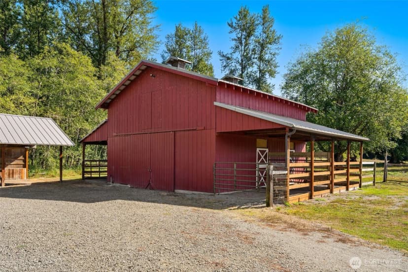 Property photo for 41328 305th Avenue Se, Enumclaw photo 12