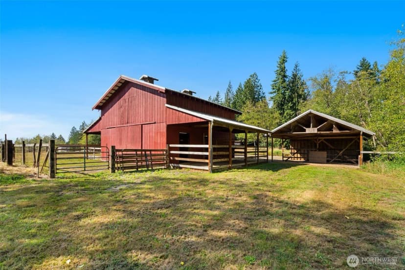 Property photo for 41328 305th Avenue Se, Enumclaw photo 11