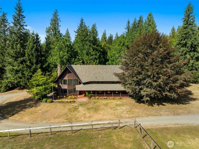 Property photo for 41328 305th Avenue Se, Enumclaw photo 3