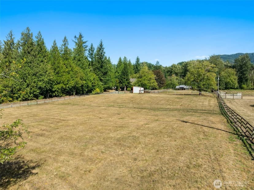 Property photo for 41328 305th Avenue Se, Enumclaw photo 8