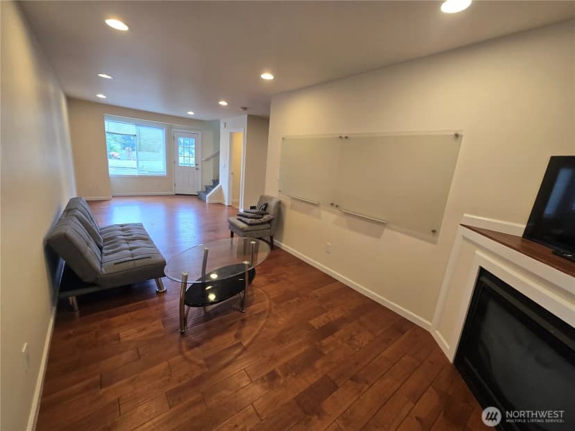 Property photo for 6819 Weedin Place Ne, Seattle photo 4