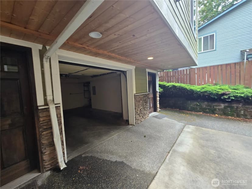 Property photo for 6819 Weedin Place Ne, Seattle photo 16