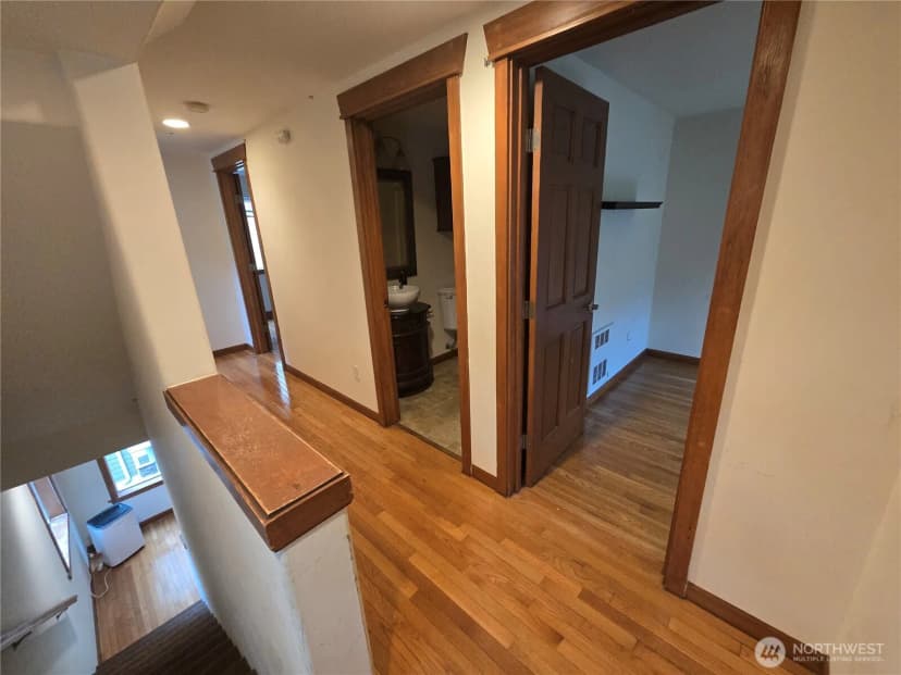 Property photo for 6819 Weedin Place Ne, Seattle photo 6
