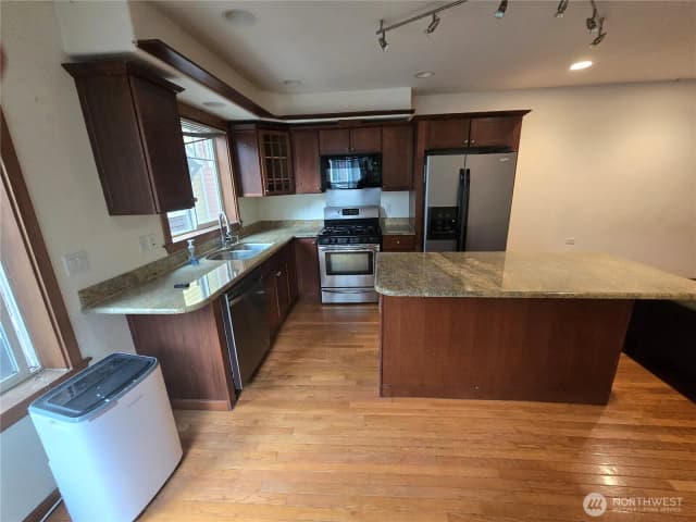 Property photo for 6819 Weedin Place Ne, Seattle photo 3
