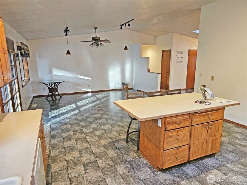 Property photo for 17104 Old Highway 99, Tenino photo 5