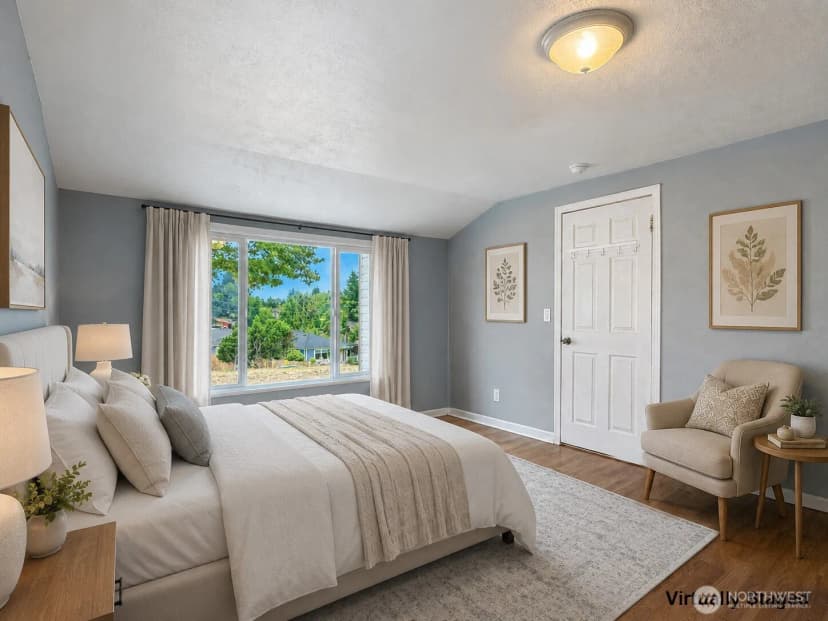 Property photo for 574 Bronson Way Ne, Renton photo 16