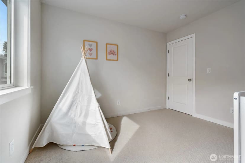 Property photo for 10829 Se 43rd Avenue, Everett photo 27