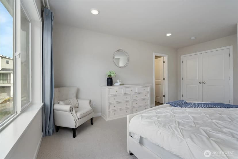 Property photo for 10829 Se 43rd Avenue, Everett photo 17