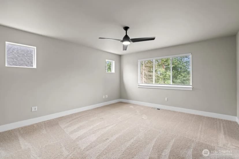 Property photo for 10901 71st Avenue E, Puyallup photo 23