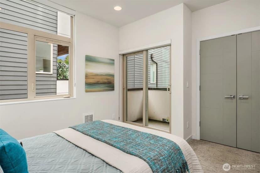 Property photo for 3614 B 36th Avenue S, Seattle photo 16
