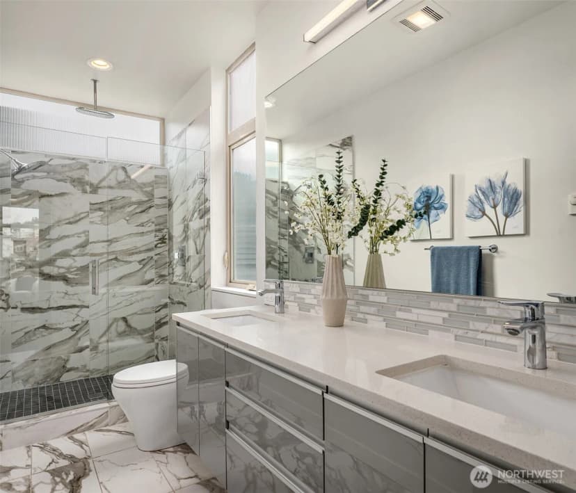 Property photo for 3614 B 36th Avenue S, Seattle photo 21