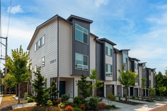 Property photo for 15008 40th Avenue W #a1, Lynnwood photo 2