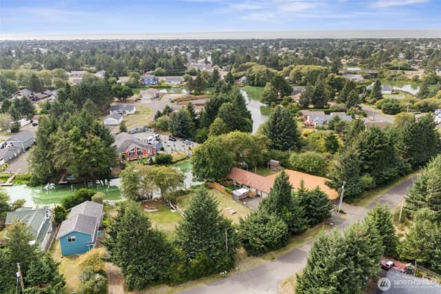 Property photo for 711 Albion Avenue Se, Ocean Shores photo 3