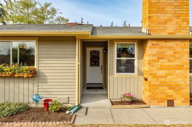 Property photo for 566 Nw 7th Avenue, Oak Harbor photo 4