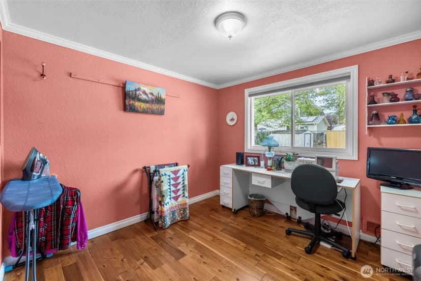 Property photo for 566 Nw 7th Avenue, Oak Harbor photo 10