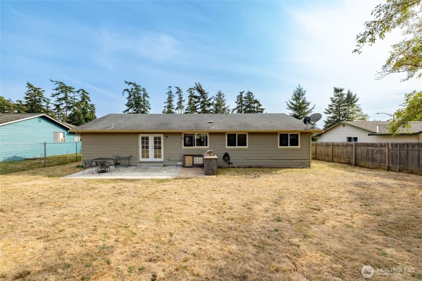 Property photo for 566 Nw 7th Avenue, Oak Harbor photo 24