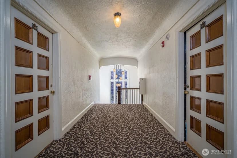 Property photo for 1101 17th Avenue #404, Seattle photo 22