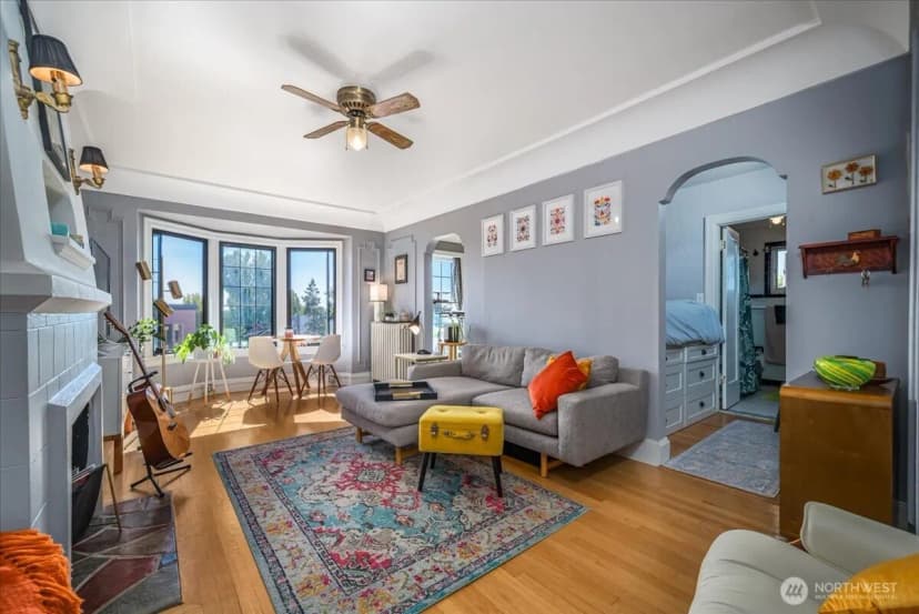 Property photo for 1101 17th Avenue #404, Seattle photo 5