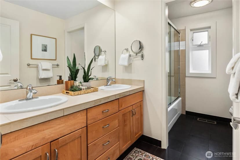 Property photo for 7803 89th Place Se, Mercer Island photo 28